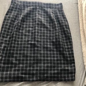 Cute jacket and skirt idk the size but it fits like a medium!! Cute just not me